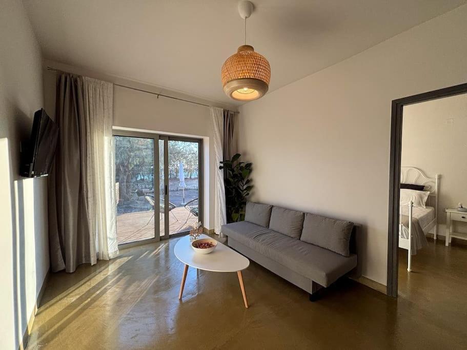 Mekia'S Beach House Livadia  Exterior foto